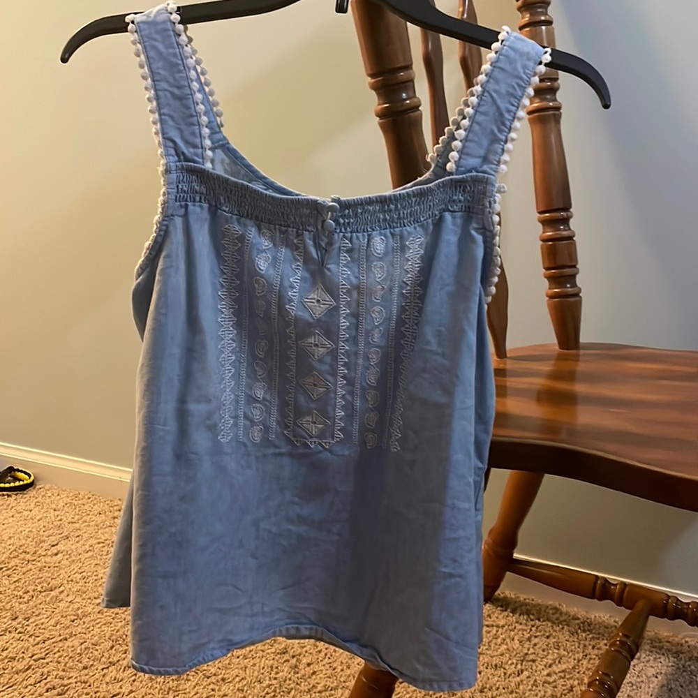 E&M light blue tank top